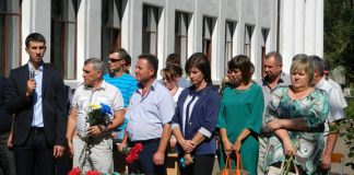 В Користівському НВК відкрили меморіальну дошку Денису Хрієнку