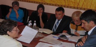 Жителі Олександрії поскаржилися голові ОДА на “сміттєзвалище” біля свого будинку