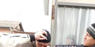 В Олександрії працівники центрального ринку на гарячому затримали автокрадія (ФОТО)