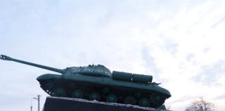 На Кіровоградщині крадій розібрав танк на запчастини