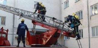 В Олександрії горіли речі на балконі