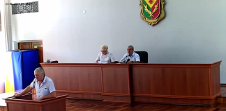 Від секретаря міської ради депутати вимагають звіту