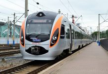 Укрзалізниця ввела додаткові рейси швидкісного потягу Київ – Запоріжжя, що курсує через Олександрію