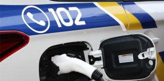 Поліцейські Кіровоградщини перші в Україні закупили пристрої швидкої зарядки авто