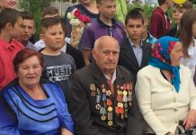 Новообраний голова Приютівської ОТГ привітав приютівчан зі святом Перемоги (Фото)