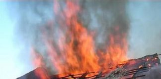 У Войнівці горіли меблі та дах будинку