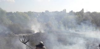 На цих вихідних рятувальникам доводилось неодноразово боротися з вогнем