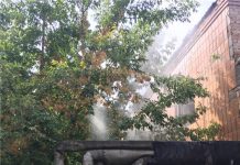 В Олександрії прорвало надземну трубу опалення