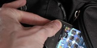 В Олександрійському районі житель за крадіжку телефону відбувся штрафом
