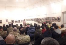 В олександрійській галереї VashArt відкрилася фотовиставка «Життя на війні»