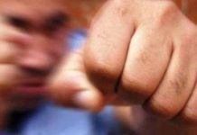 «Кулачна дисципліна» у провідному олександрійському закладі культури?